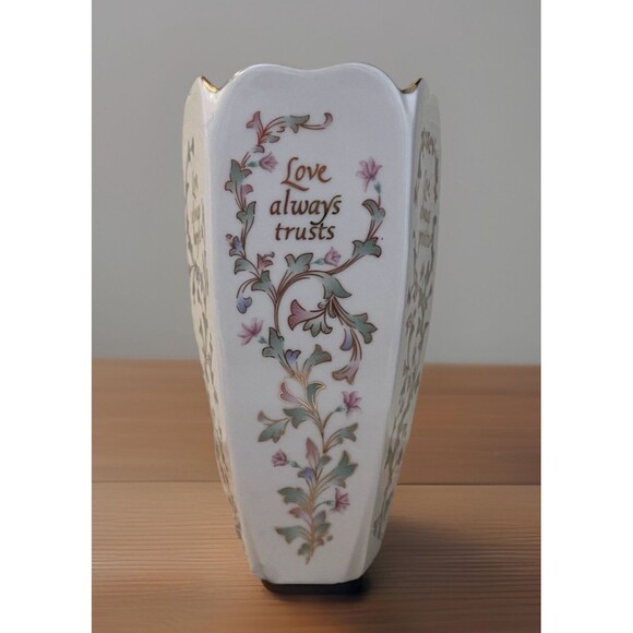 Lenox 6.75" Porcelain 5 Sided Vase Love Always Protects Love Never Fails - Picture 2 of 7